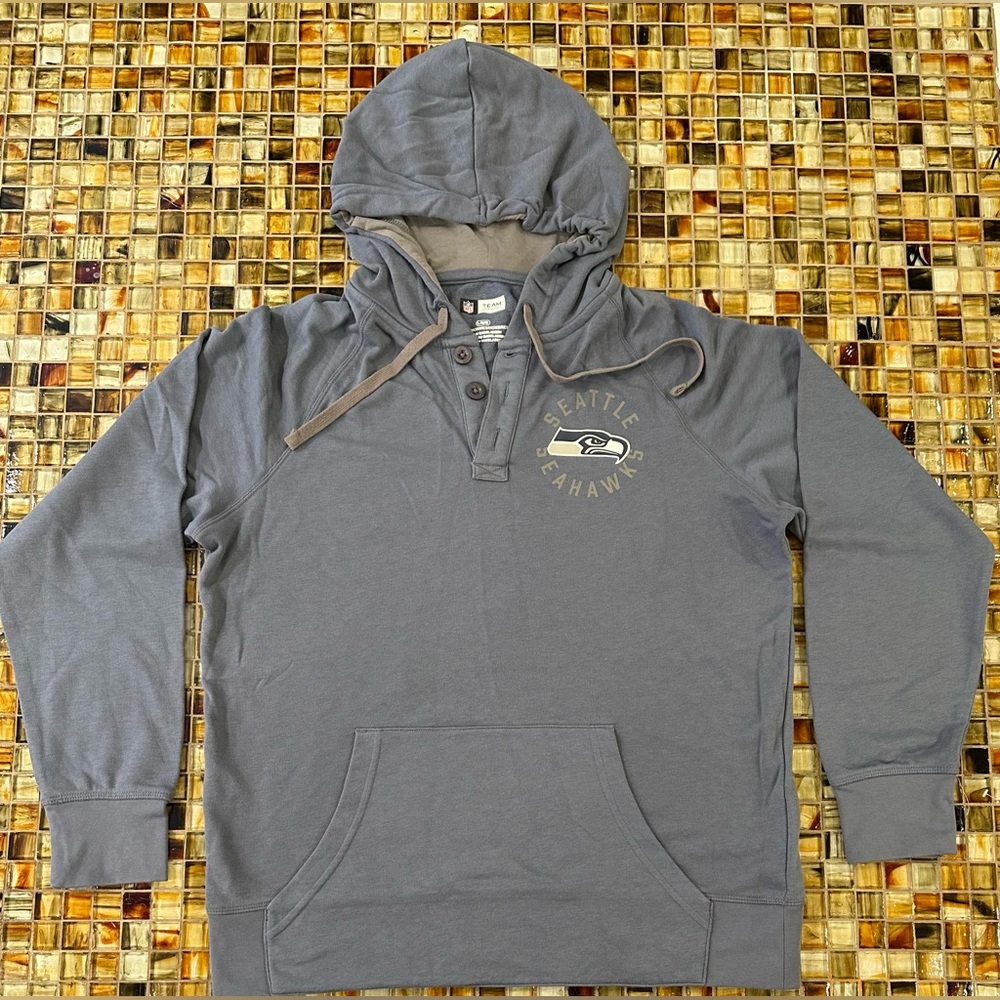 Men’s Seattle Seahawks Light Blue Pullover Hoodie~NFL Team Apparel~Large~$44~New